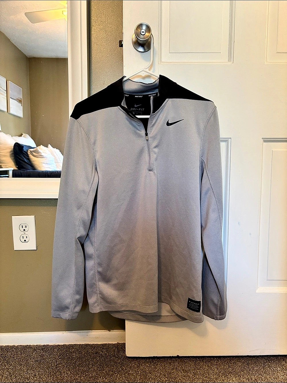 Nike Golf Dri-FIT Half Zip Pullover